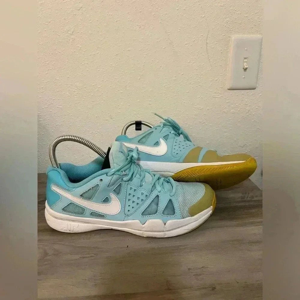 Nike Women's Light Blue Teal and Yellow Sneakers